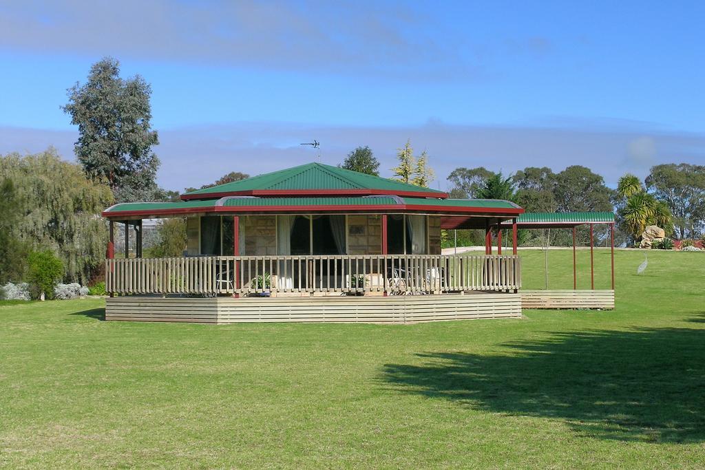 Carolynnes Cottages Naracoorte Oda fotoğraf